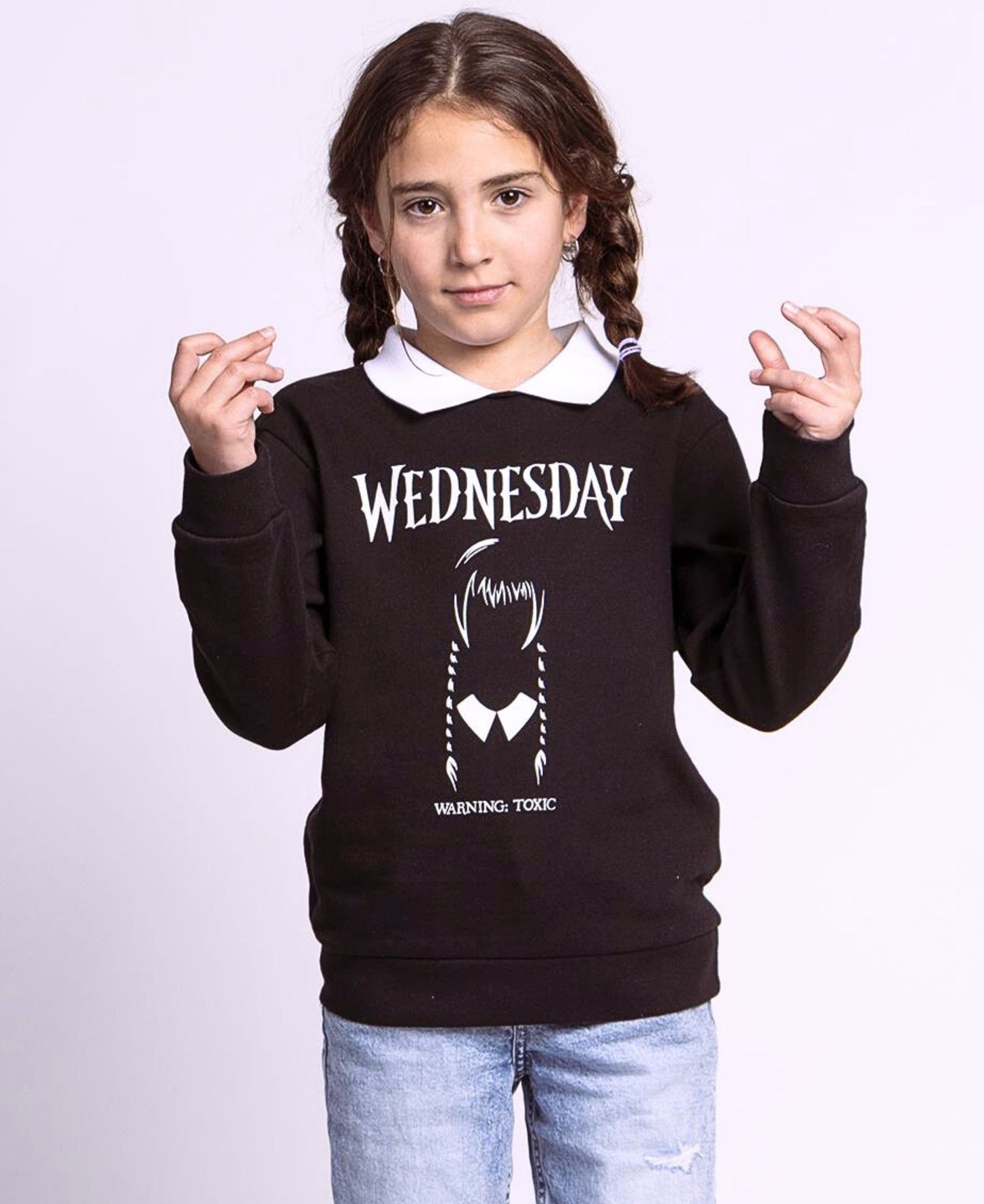 Sweatshirt Wednesday mit Kragen